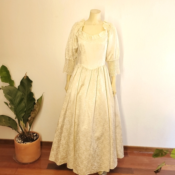 Vintage 70s Renaissance Gunne Sax Wedding Dress - Picture 2 of 13